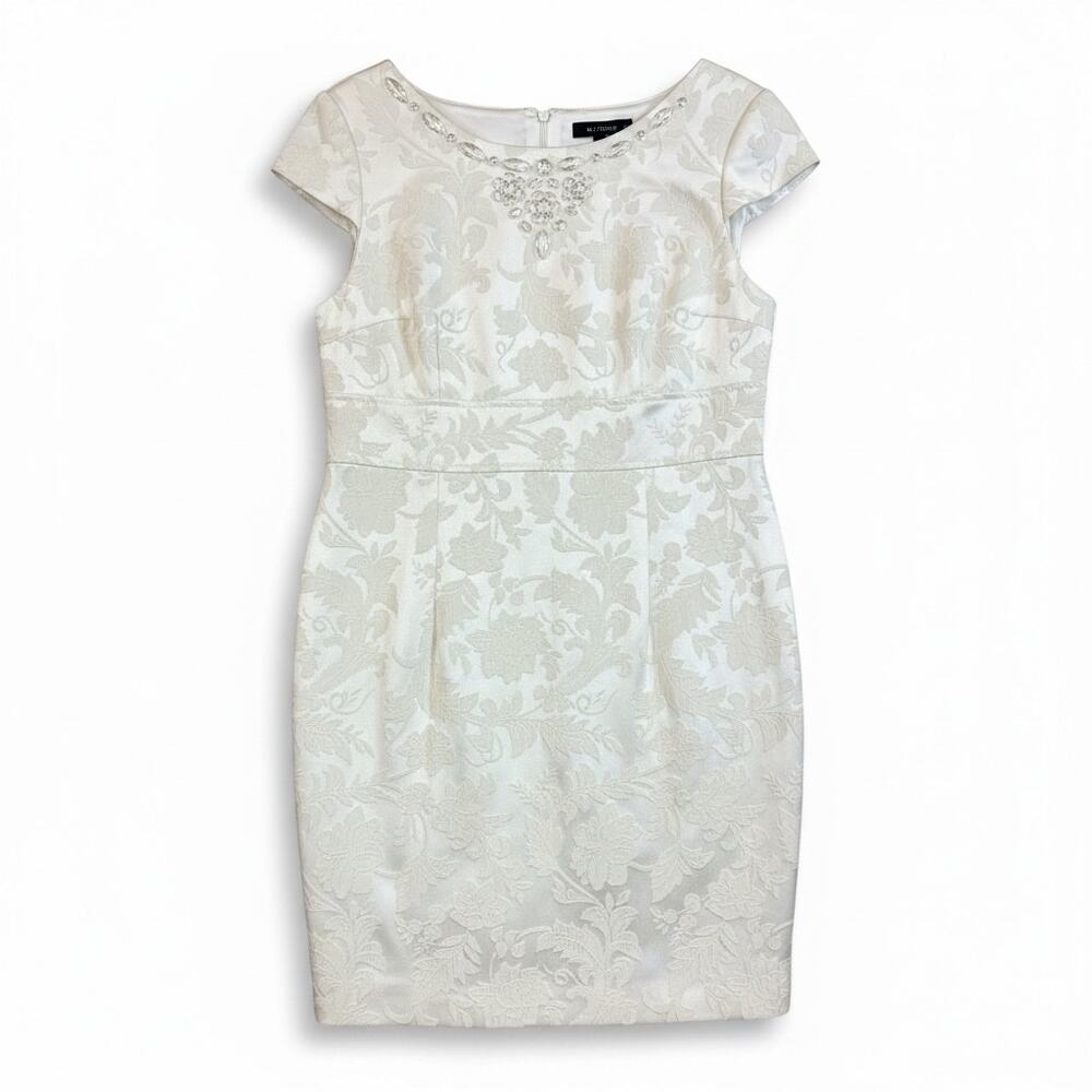 Sandra Darren Ivory Floral Jacquard Sheath Dress Size 10 Beaded Neckline